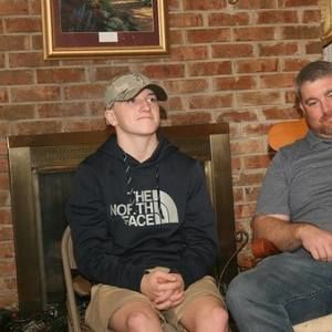 Meet your Posher, Dustin